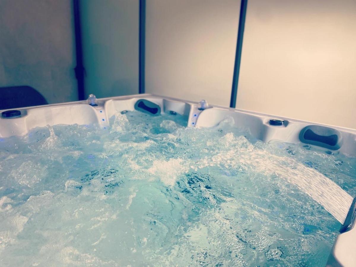 Hotel & Spa Rodier Campagnac  エクステリア 写真