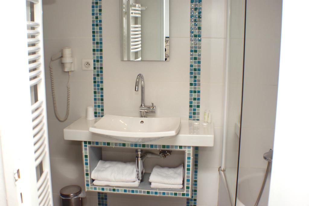 Hotel & Spa Rodier Campagnac  エクステリア 写真