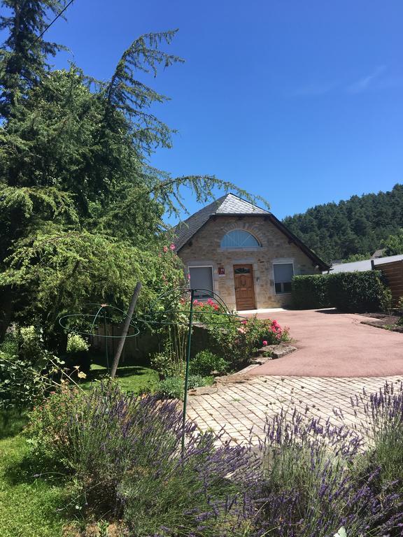 Hotel & Spa Rodier Campagnac  エクステリア 写真