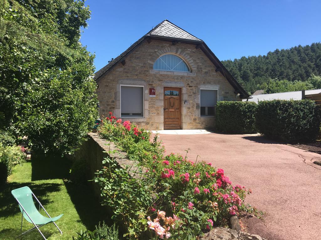 Hotel & Spa Rodier Campagnac  エクステリア 写真