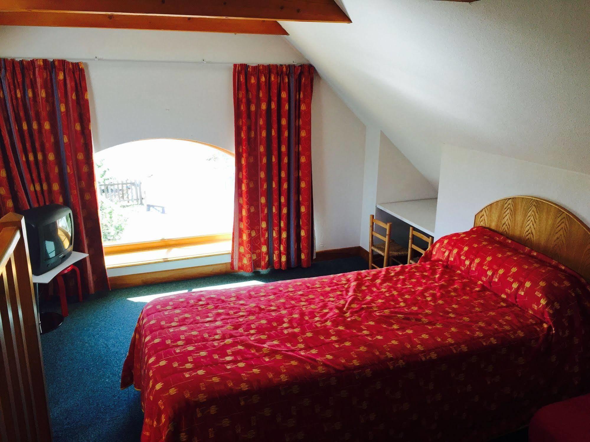 Hotel & Spa Rodier Campagnac  エクステリア 写真