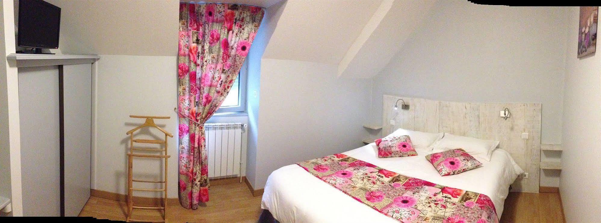 Hotel & Spa Rodier Campagnac  エクステリア 写真